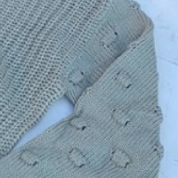 Tillys Cropped sweater - Picture 2 of 2